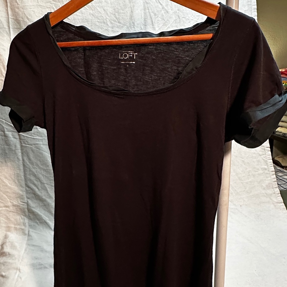Women's Black Ann Taylor Loft Scoop Shirt (Petite Small)